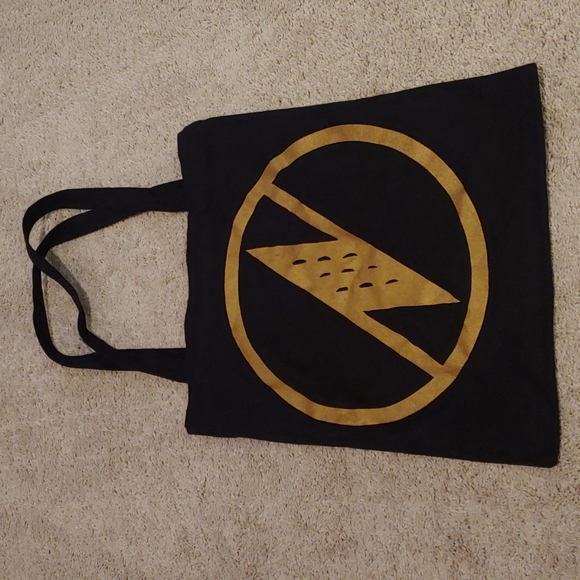 Manaola Black & Gold Logo Tote Bag - Picture 3 of 7